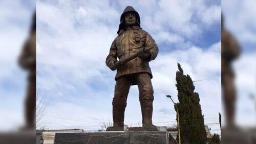 Chaves: inauguraron un monumento al Bombero Voluntario