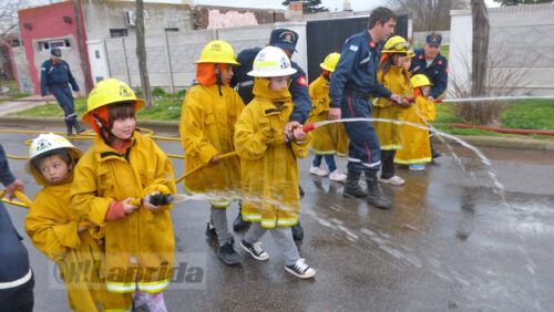 En fotos: así se vivió en el cuartel Bomberos por un día